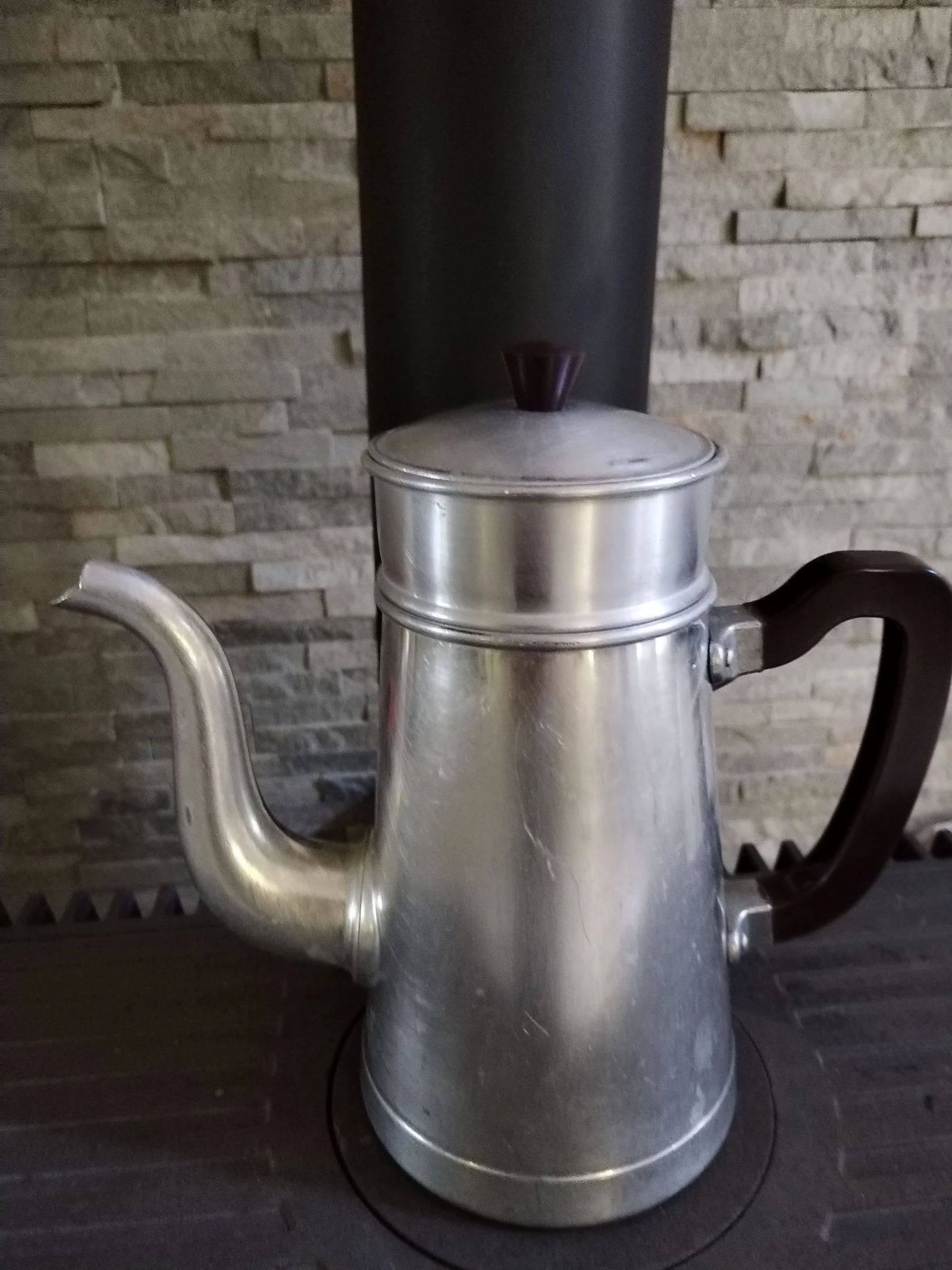 Mooi vintage retro aluminium koffiemachine uit de jaren 50/60. – photo 4